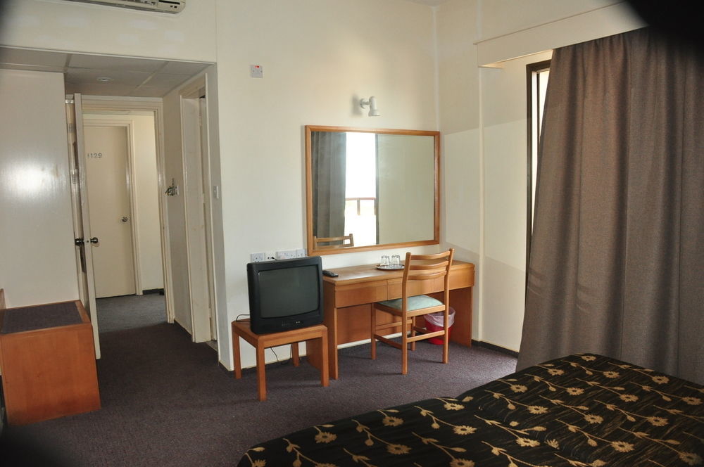 Harry'S Hotel 普罗塔拉斯 外观 照片